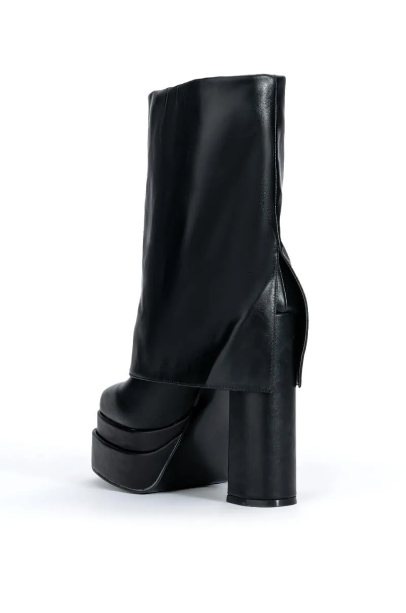 AZALEA WANG BABY FOLD OVER CHUNKY BOOT IN BLACK