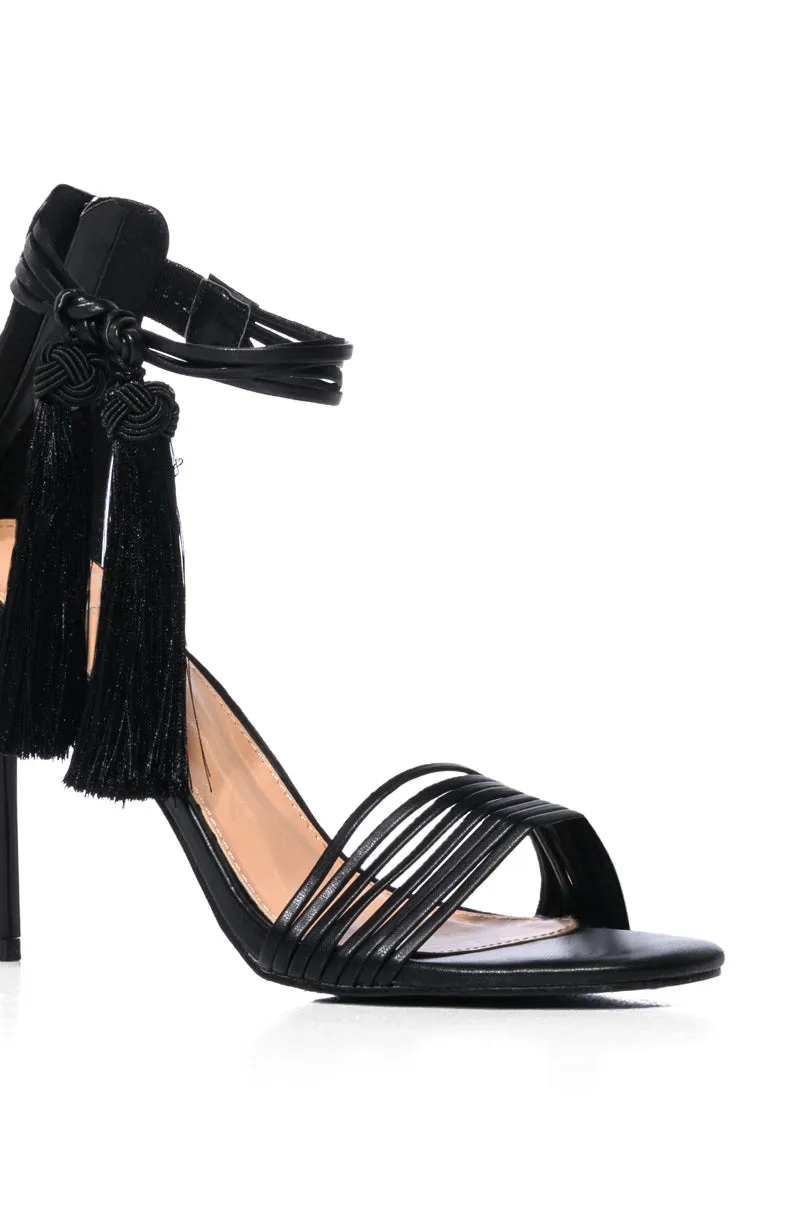 AZALEA WANG CHAI TASSEL DECOR SANDAL IN BLACK