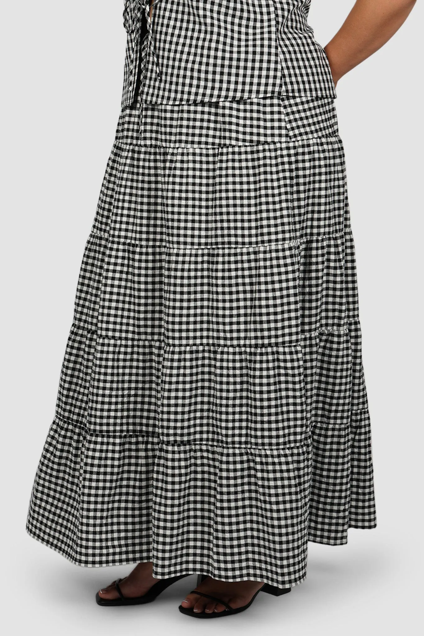 ZYLA MAXI SKIRT B&W GINGHAM